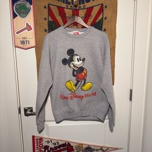Vintage 90s Walt Disney Classic Gray Mickey Mouse Sweater (S)